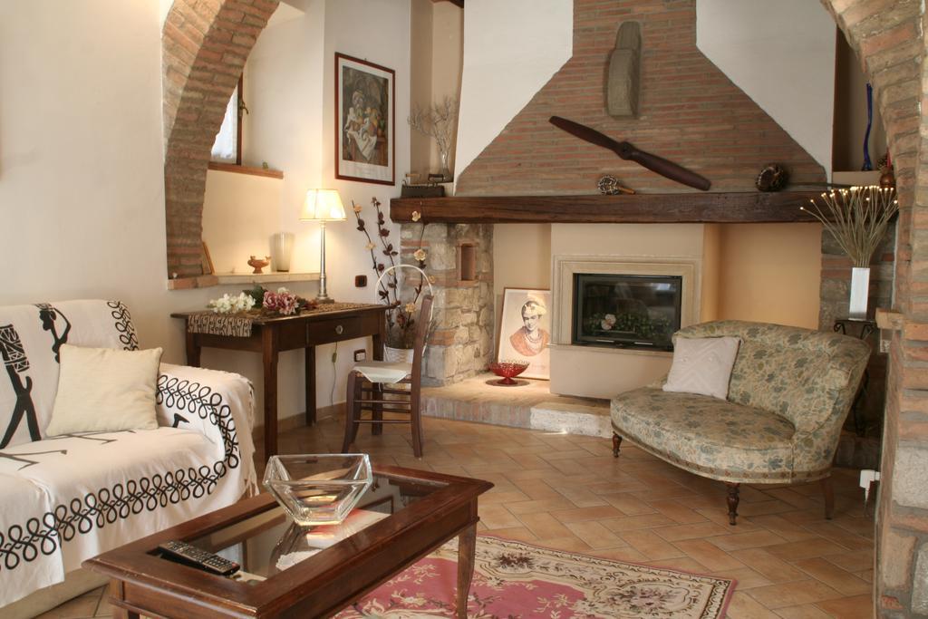 شقة تودي  في Borgo Medioevale المظهر الخارجي الصورة